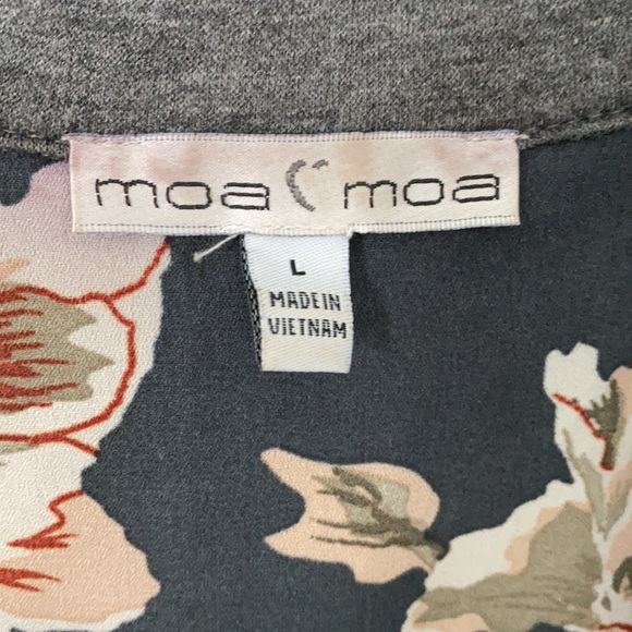 Moa Moa Gray and floral cardigan - Picture 3 of 6